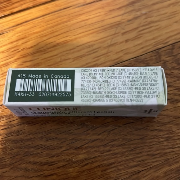 Clinique Dramatically Different Lipstick - Bamboo Pink (33) BRAND NEW AND UNUSED - Picture 4 of 4